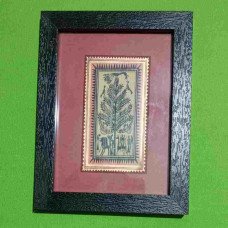Wall Frame 013